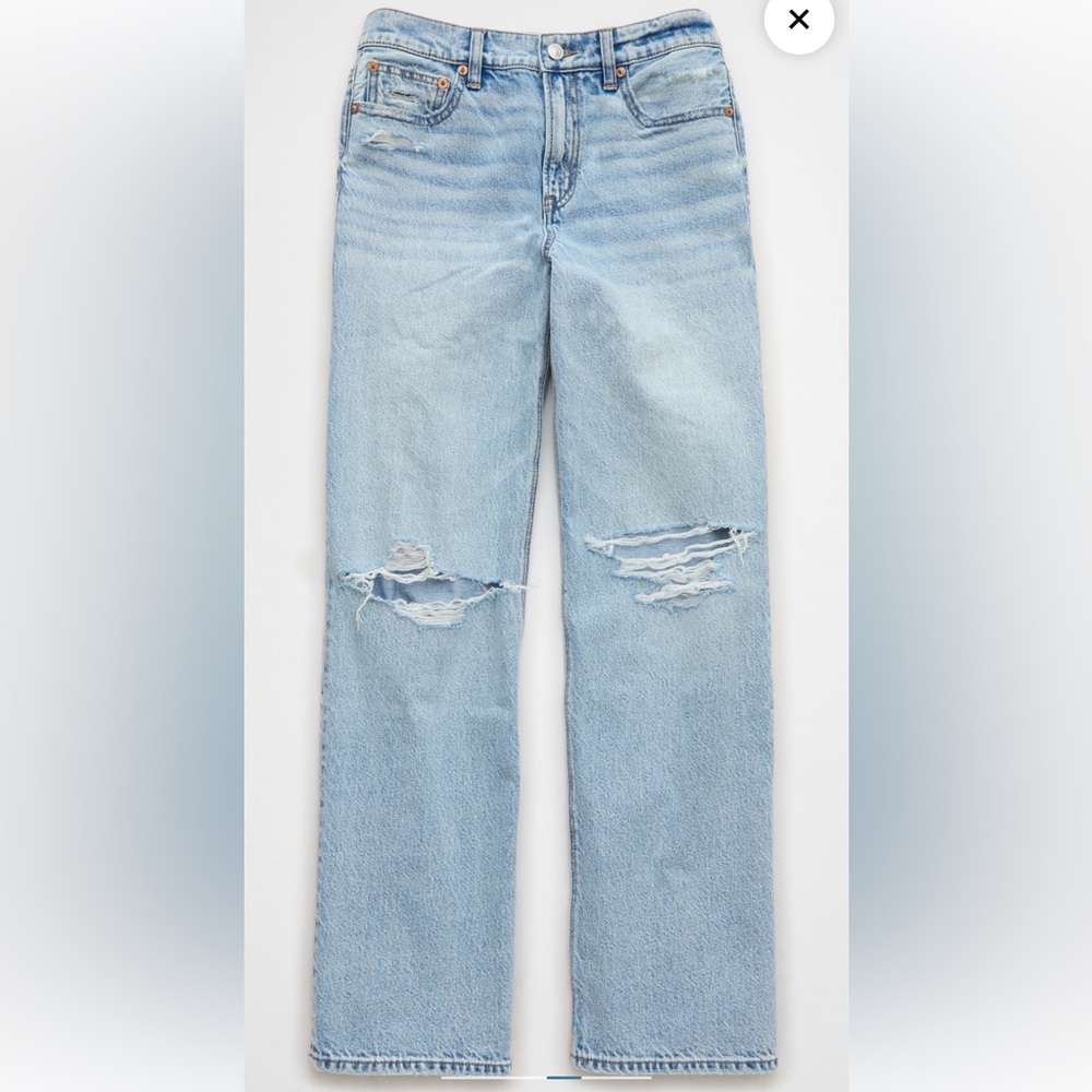 American Eagle Strigid Ripped High-Waister Stovepipe Jeans